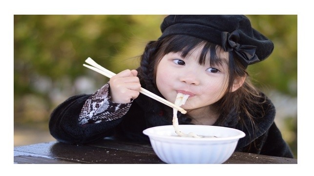 お餅を食べるのは何歳からがいいの？　疑問に答えます！