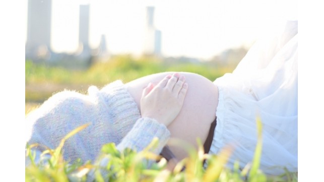 【妊娠後期】妊娠10ヶ月での妊婦さんの体の症状&胎児の変化まとめ