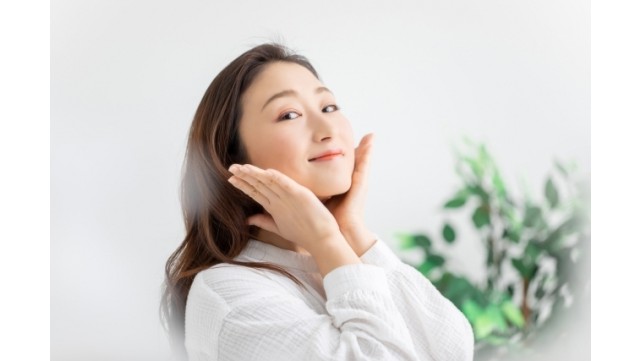 外出中でも顔の乾燥対策できる！化粧水ミストは保湿のつもりが逆効果？