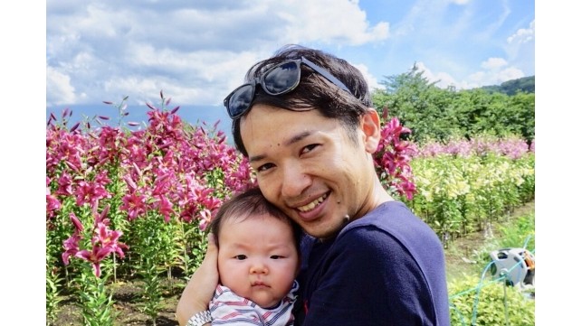 青山 宏也